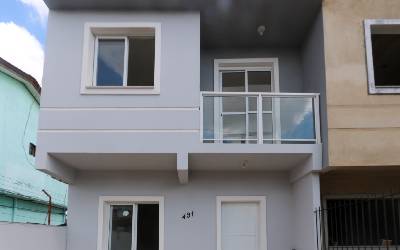 24985